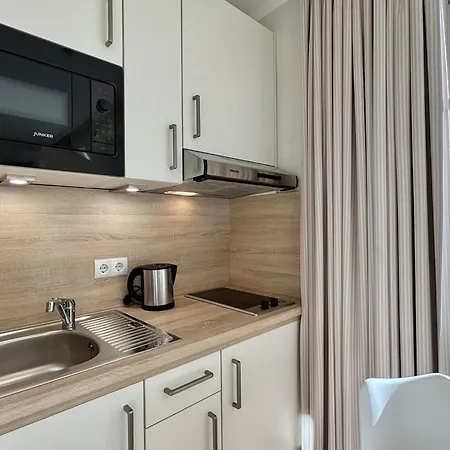 331, Seepark * ゼリン