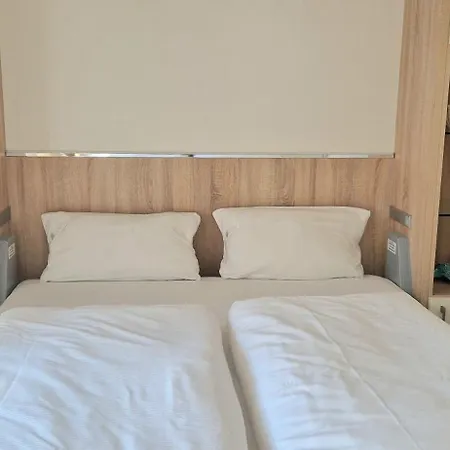 アパート 331, Seepark