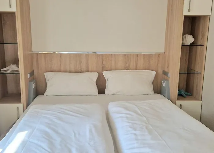 Apartment 331, Seepark